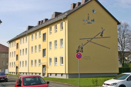 Fassade gedämmt, verputzt, gestrichen