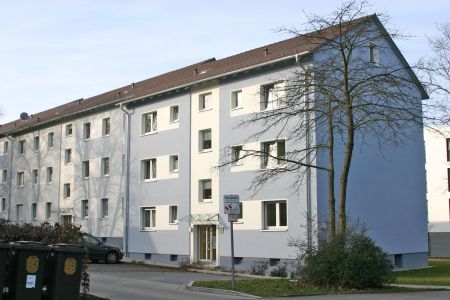 Fassade gedämmt, verputzt, gestrichen