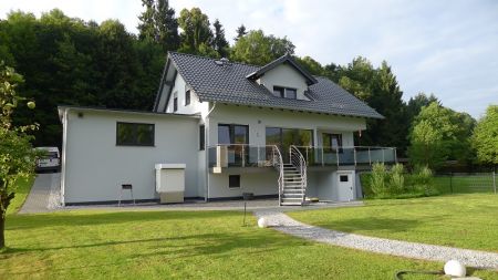 Rohbauwände gedämmt, verputzt, gestrichen